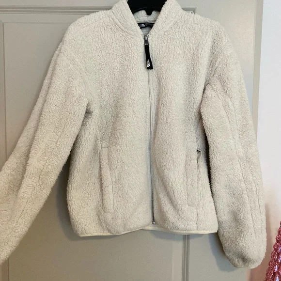 Cream North Face Sherpa Jacket Size Small! - Picture 2 of 9